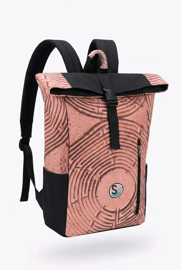 Britannica Backpack - BritannicaBackpack Fuerteventura Labyrinth side